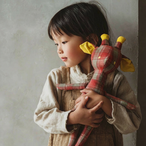 Teodora — The One with Hugs