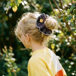 XL Scrunchie checkered brown