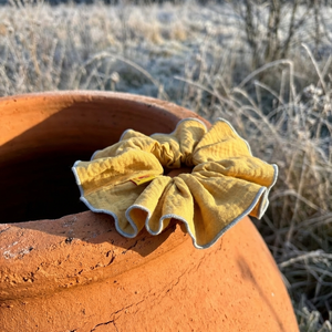 XL Scrunchie muslin curry