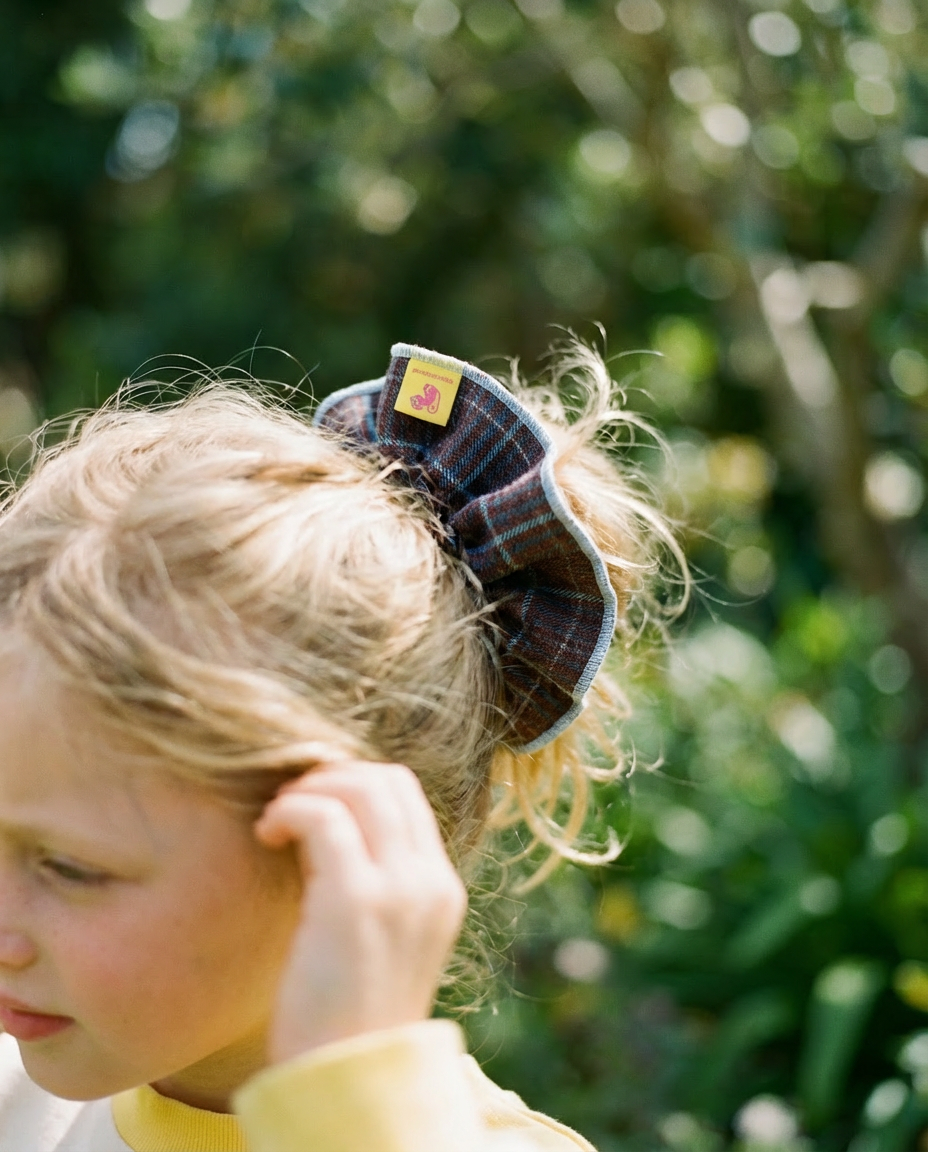 XL Scrunchie checkered brown