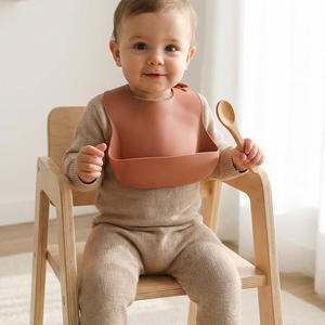 Bib de silicone (available in 5 colors)