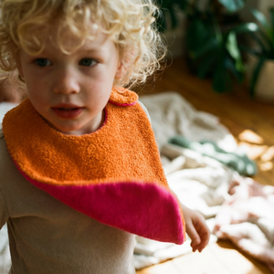 Reversible Bib orange/fuchsia cotton terry