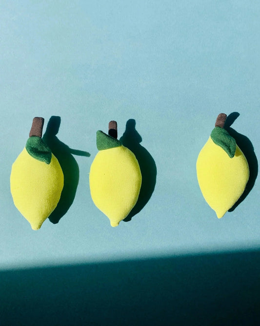 Linen Toy LEMON (1 piece)