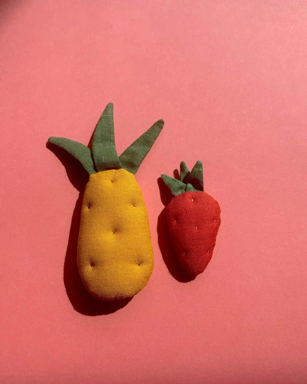 Fabric Toy PINEAPPLE (1 piece)