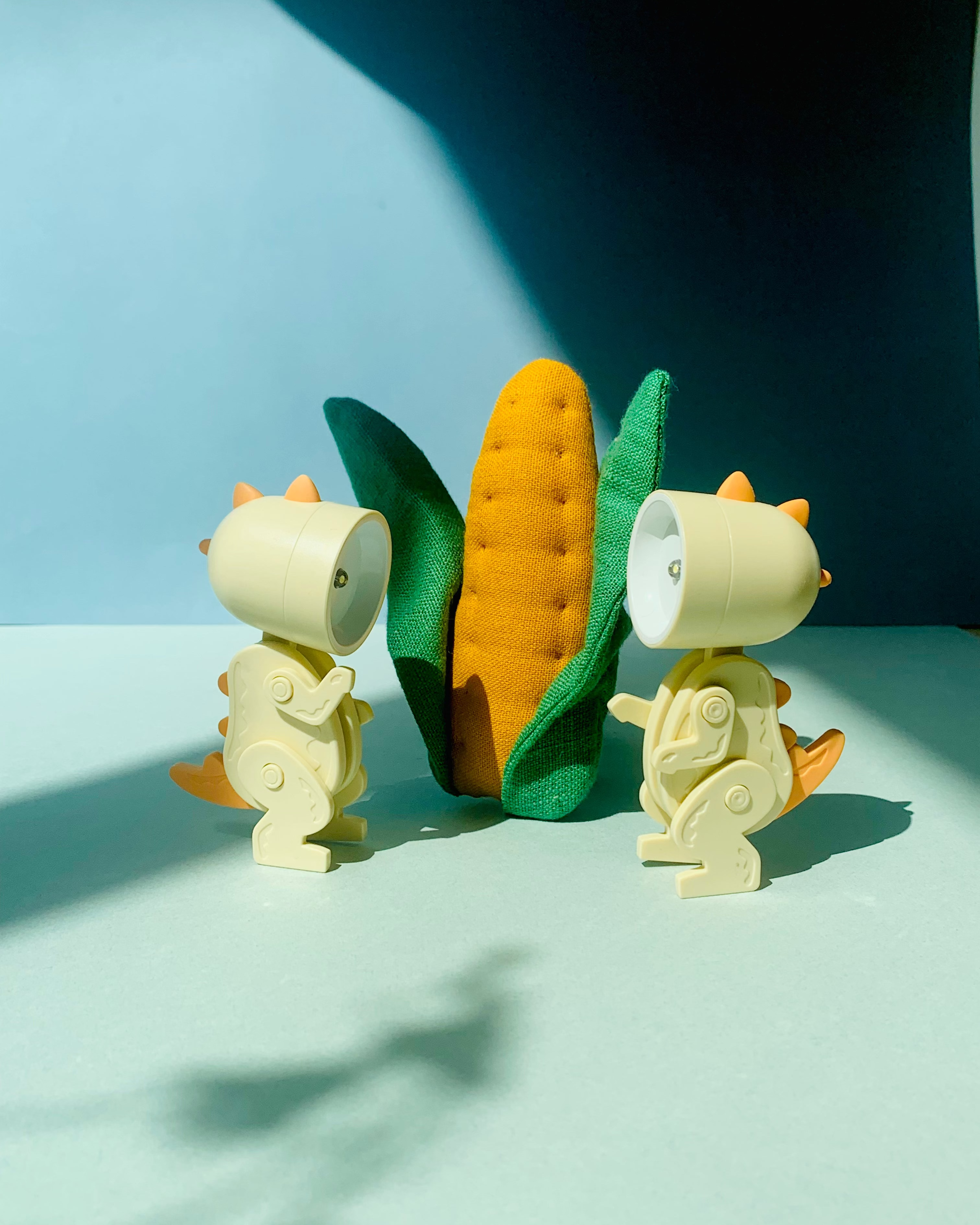 Monster-Chasing Flashlight Dino🦖 (available in 6 colors)