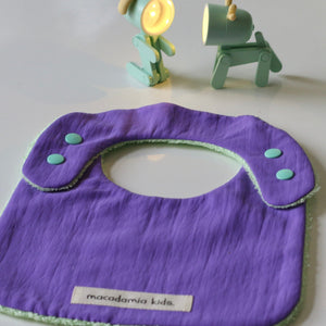 Reversible Bib mint/lilac cotton terry