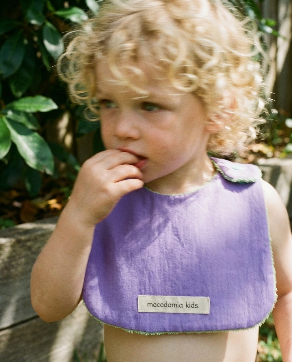 Reversible Bib mint/lilac cotton terry