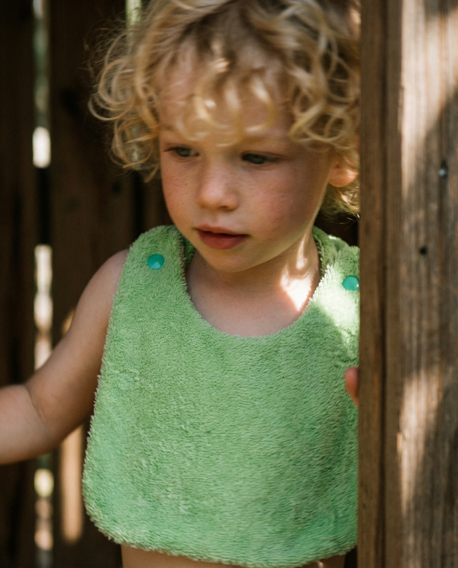 Reversible Bib mint/lilac cotton terry