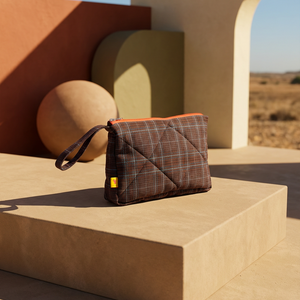 Toiletry Pouch checkered brown y blue