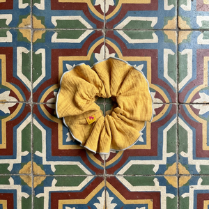 XL Scrunchie muslin curry