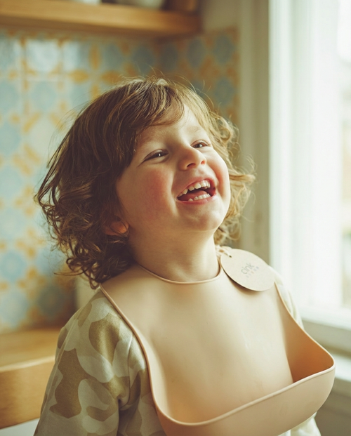 Bib de silicone (available in 5 colors)