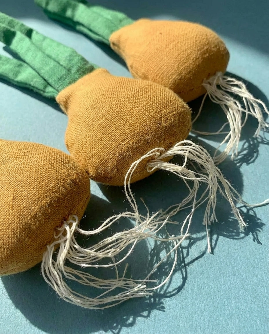 Linen Toy ONION (1 piece)