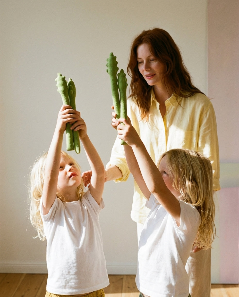 Linen Toy ASPARAGUS (1 piece)
